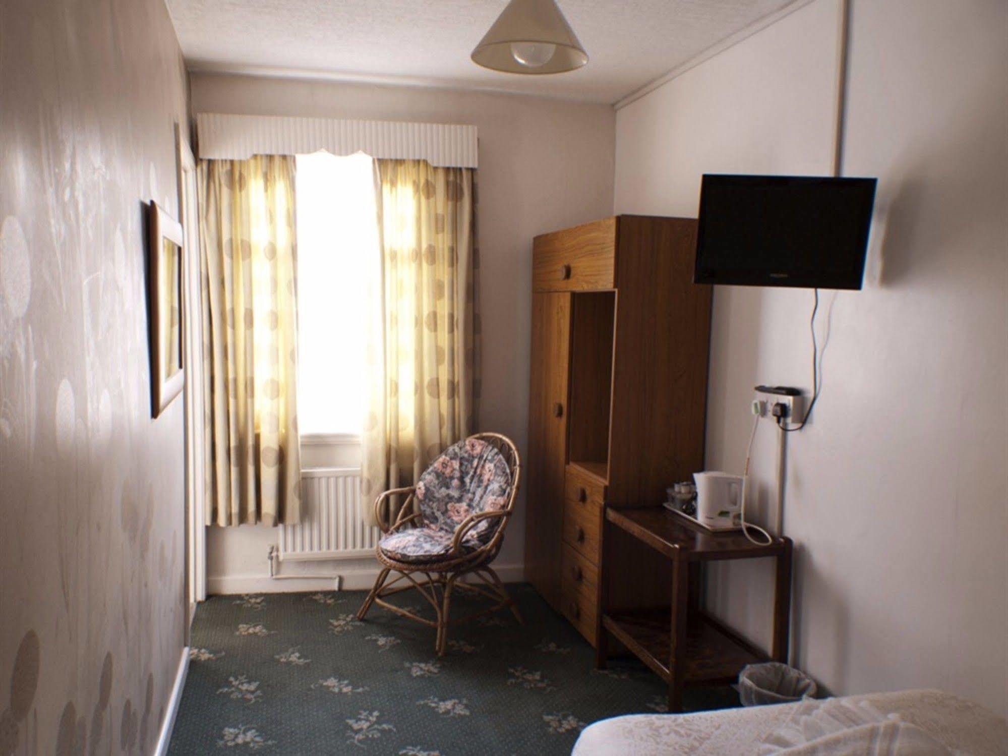 The Highfield Private Hotel Blackpool Eksteriør billede