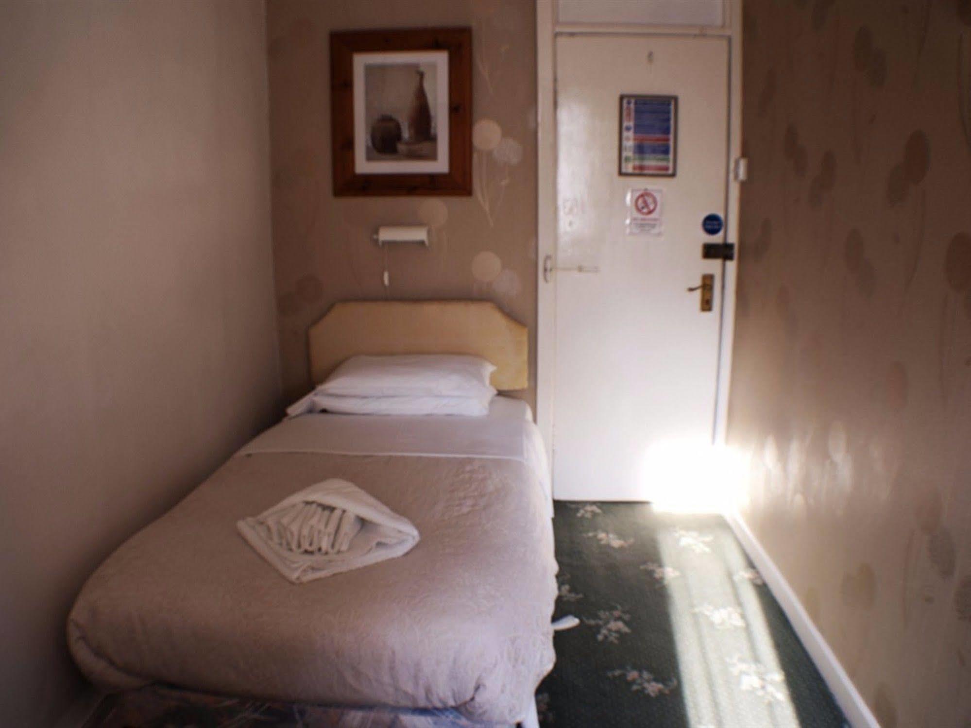 The Highfield Private Hotel Blackpool Eksteriør billede