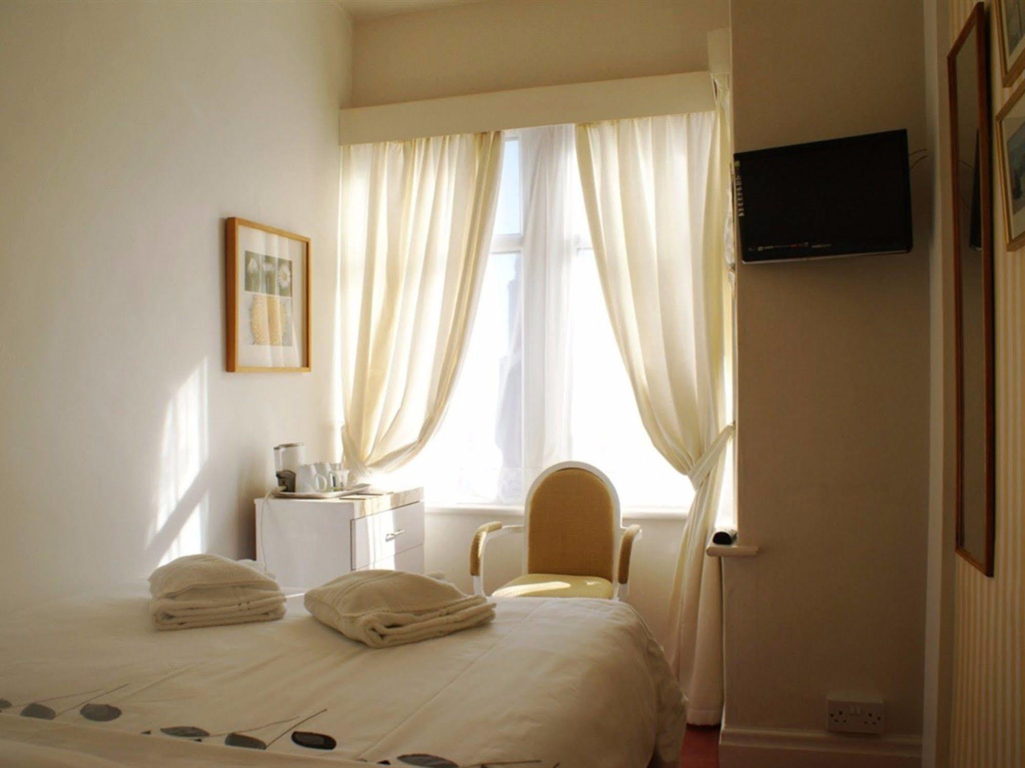 The Highfield Private Hotel Blackpool Eksteriør billede